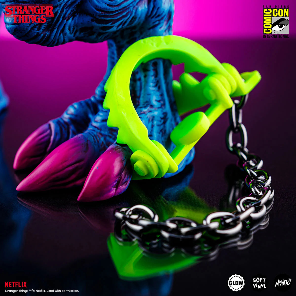MONDO Stranger Things Demogorgon 80's Fever Variant SDCC LE 300 pcs